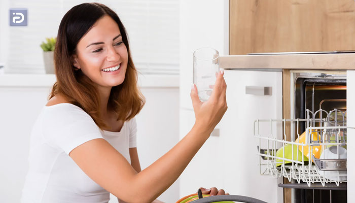 ظروف براق و شفاف از مزایای استفاده از ماشین ظرفشویی است