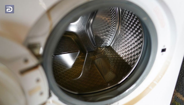 کثیف بودن درام ماشین لباسشویی باعث عدم تمیز شدن لباس می شود
