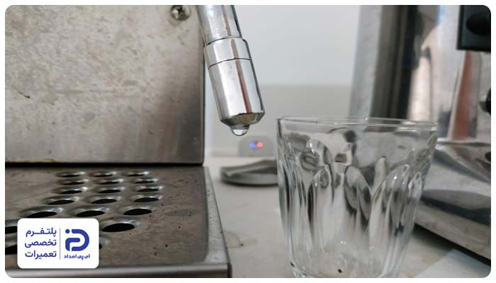 خارج شدن آب از نازل بخار اسپرسوساز