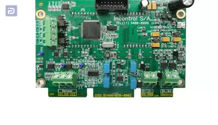 خرابی تایمر یا برد الکترونیکی لباسشویی باعث تخلیه نشدن آب میشود