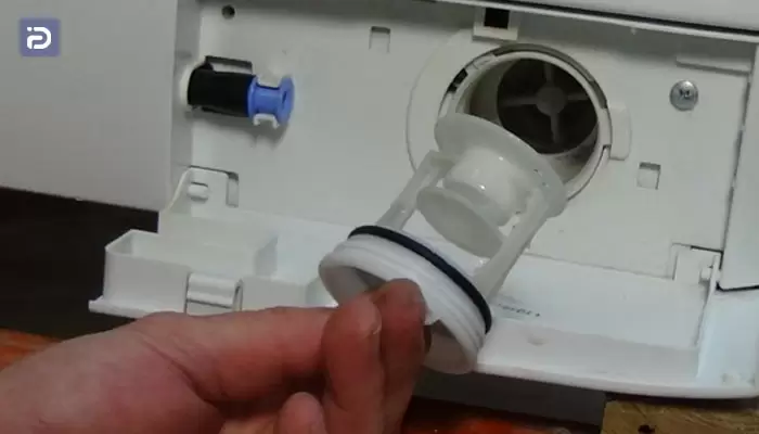 گرفتگی در فیلتر لباسشویی منجر به تخلیه نشدن آب میشود