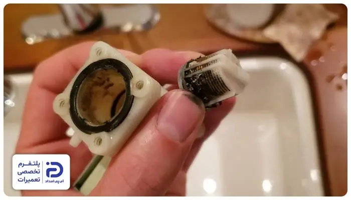 خرابی یا انسداد شیر علت وارد نشدن آب به ظرفشویی