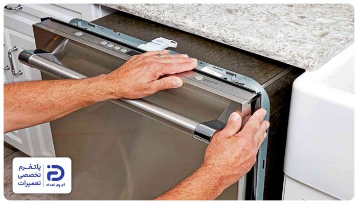 نصب ماشین ظرفشویی توکار بدون رعایت استانداردهای کابینت
