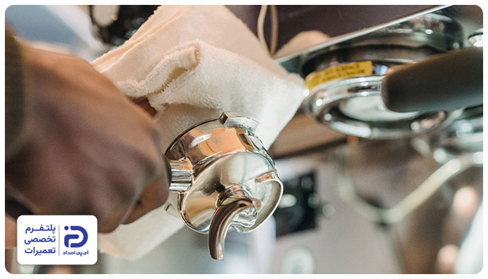 اهمیت تمیز کردن دستگاه قهوهساز