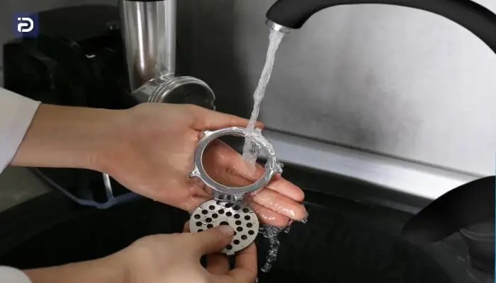 تمیز کردن قطعات چرخ گوشت