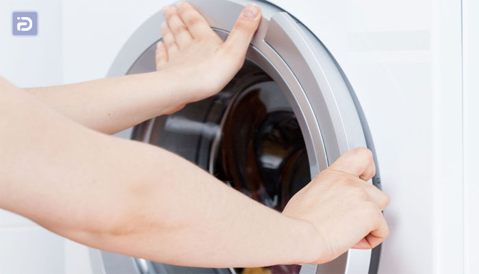 چه عواملی سبب باز نشدن درب ماشین لباسشویی می شود؟