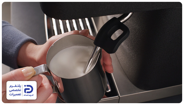 کف ساز شیر از اجزای اسپرسوساز آاگ