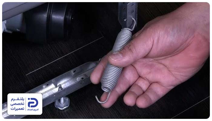 خرابی فنر پایین دلیل بسته نشدن درب ظرفشویی