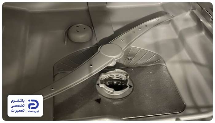 خرابی بازوهای آبپاش علت بسته نشدن درب ظرفشویی