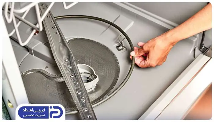 خرابی ترموستات و المنت چگونه باعث روشن شدن چراغ چشمک زن در ظرفشویی می شود