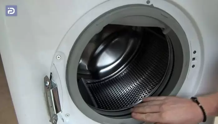 برای افزایش کیفیت لباسشویی تمیز کردن و تعویض به موقع واشر اطراف درب انجام دهید