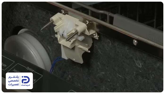 خرابی قفل علت بسته نشدن درب ظرفشویی