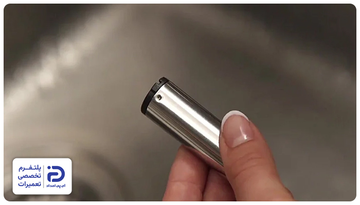 کار نکردن نازل بخار اسپرسوساز به دلیل گرفتگی لوله نازل