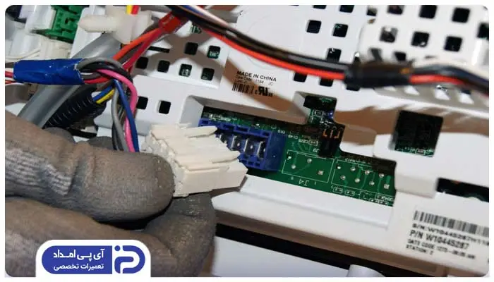 نصب برد جدید روی ماشین لباسشویی