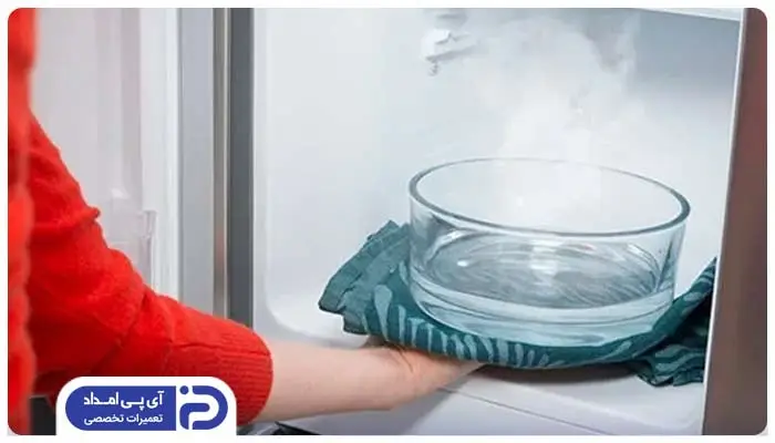 4. استفاده از فن جهت تمیز کردن برفک فریزر