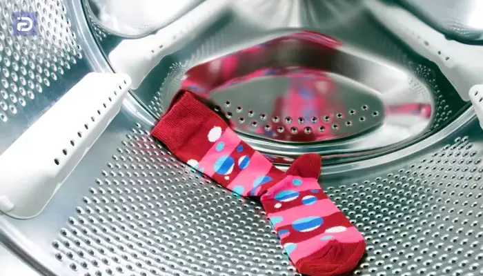 جوراب ها را جداگانه بشویید