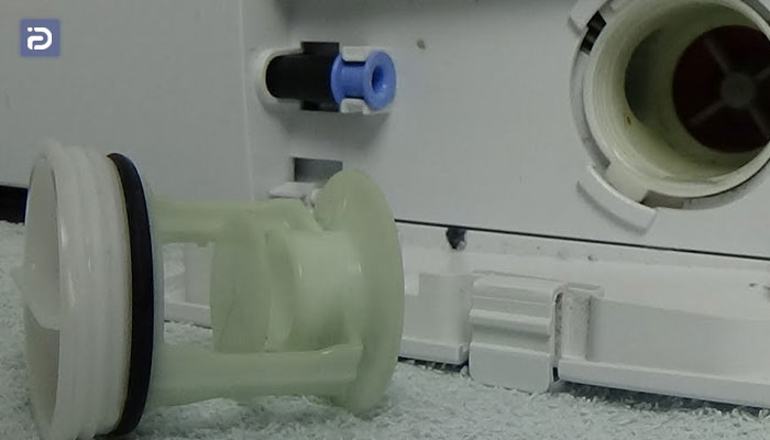 مسدود شدن فیلتر پمپ تخلیه ماشین لباسشویی ال جی
