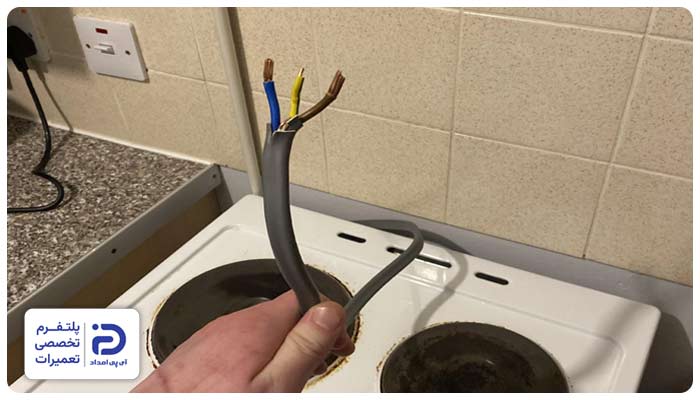 استفاده از کابل یا دوشاخه غیراستاندارد دلیل برق داشتن اجاق گاز