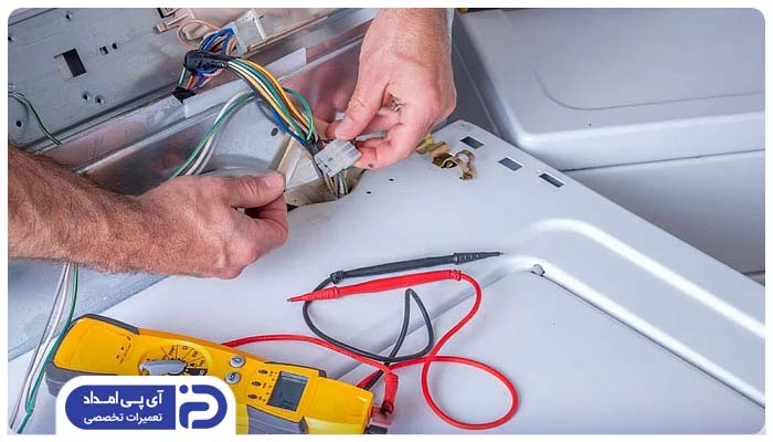 مشکل در اتصالات داخلی؛ علت ارور e30 لباسشویی آاگ