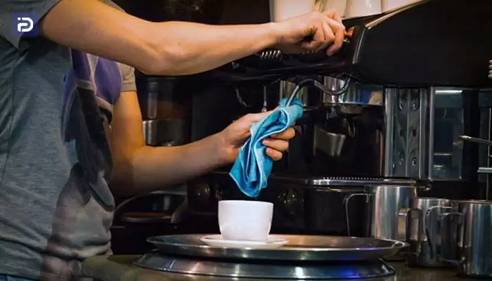 اهمیت تمیز کردن نازل بخار اسپرسوساز