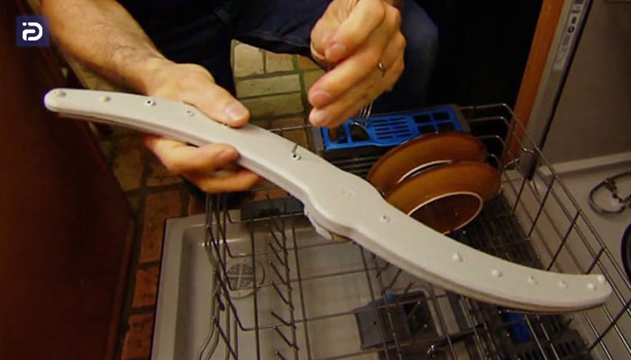 نحوه تمیز کردن بازوی آبپاش ماشین ظرفشویی