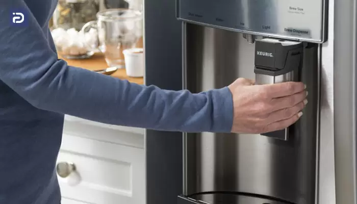 چرا آب از آبسردکن یخچال خارج نمی شود؟ برای تعمیرات آبسرد کن یخچال الجی چه کنیم؟