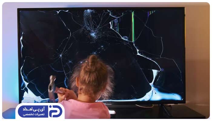 2. وارد شدن ضربه به تلویزیون