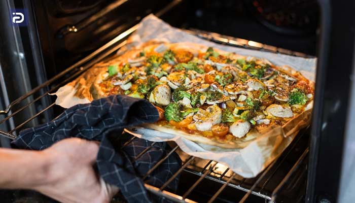 نحوه درست کردن پیتزا در فر کن