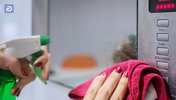 بهترین روش تمیز کردن ماکروفر گرنیه