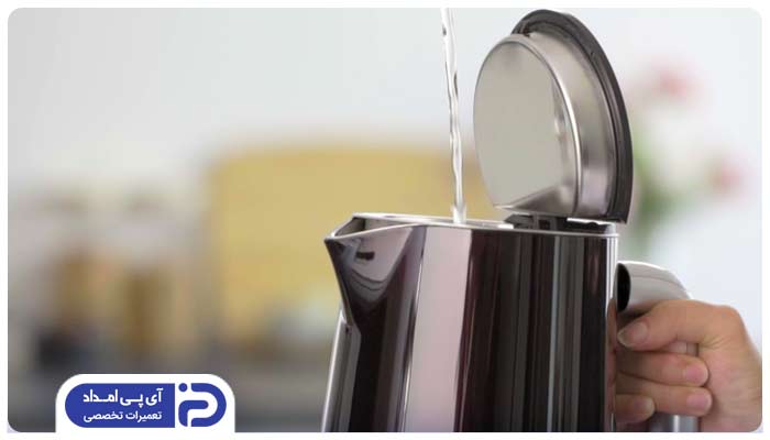 عدم پر کردن بیش از حد مخزن آب چایساز الکترونیکی 