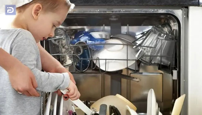 چگونه قفل کودک را در ظرفشویی هایسنس فعال یا غیر فعال کنیم؟