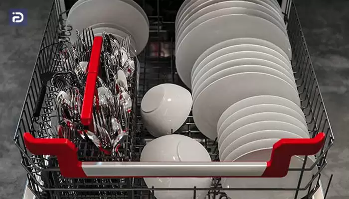 در زمان چیدن ظروف به چه نکاتی باید توجه کرد؟