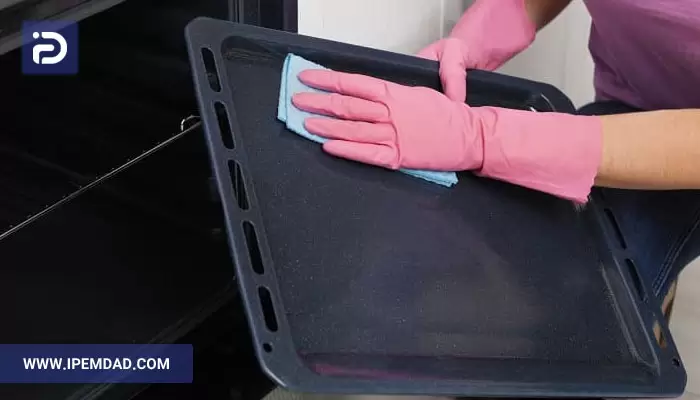 ترفند تمیز کردن سینی فر