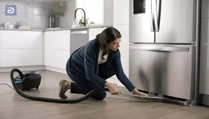 چگونه موتور و کندانسور یخچال سینور را تمیز کنیم