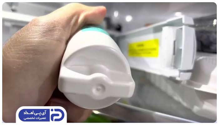 آموزش گام به گام تعویض فیلتر داخلی یخچال بوش