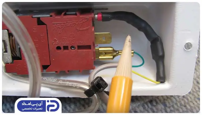 تعمیر ترموستات یخچال هایسنس