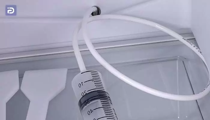 درین چیست؟ چگونه لوله فاضلاب یخچال سینور تمیز کنیم؟