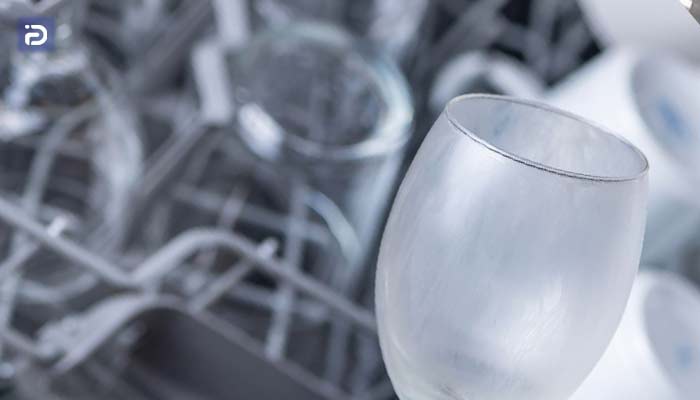 دلیل کدر شدن، سفیدک زدن یا لکه روی ظرف در ظرفشویی فیلکو چیست
