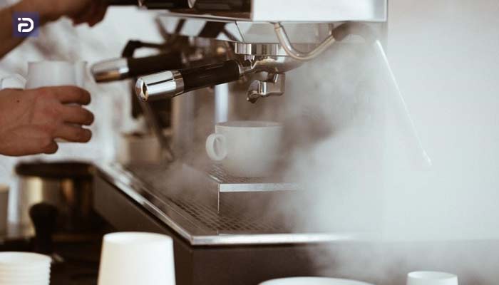 نحوه استفاده از بخار دستگاه اسپرسو ساز فاکر برای تهیه قهوه چگونه است