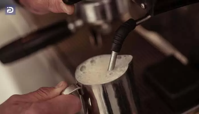 چگونه کف شیر با بخار دستگاه اسپرسوساز روتل Rotel درست کنیم