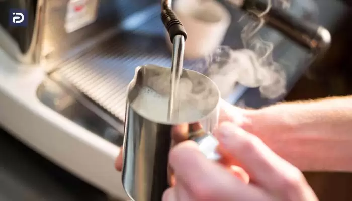 نحوه استفاده از نازل بخار دستگاه اسپرسو ساز روتل چگونه است