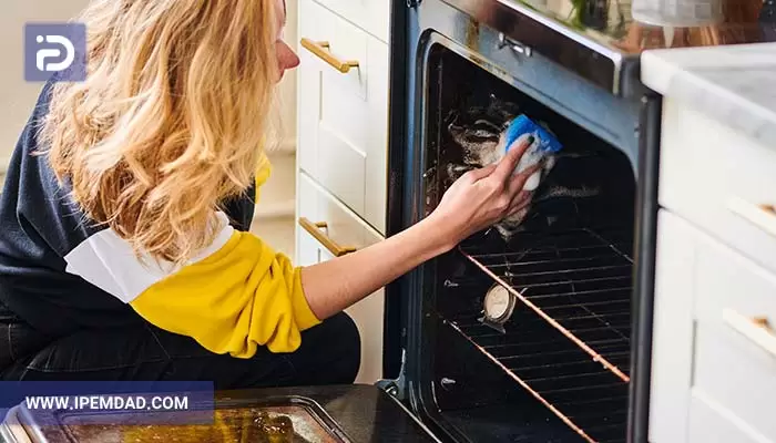 راحت‌ترین روش برای تمیزکاری فر اجاق گاز