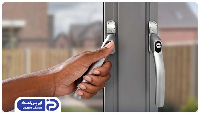 بستن درب و پنجره ها برای نگهداری از پکیج