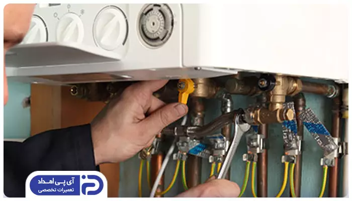 نشت گاز از شلنگ ها؛ علت بوی گاز پکیج