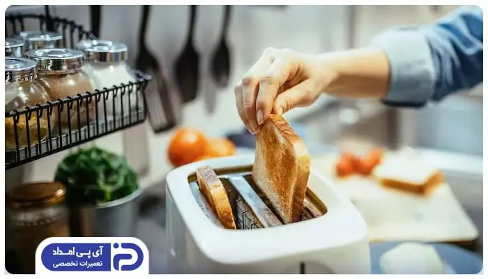 پریدن فیوز پس از روشن شدن توستر