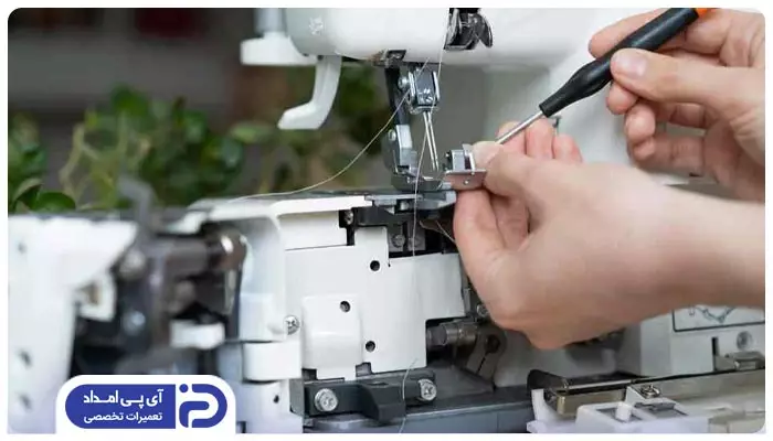 پیچ گوشتی برای تمیز کردن خیاطی 