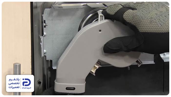 ایراد در موتور فن دریچه هوا یکی از علت های خشک نشدن ظروف در ماشین ظرفشویی بوش