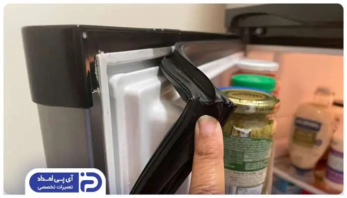 خراب شدن لاستیک دور درب