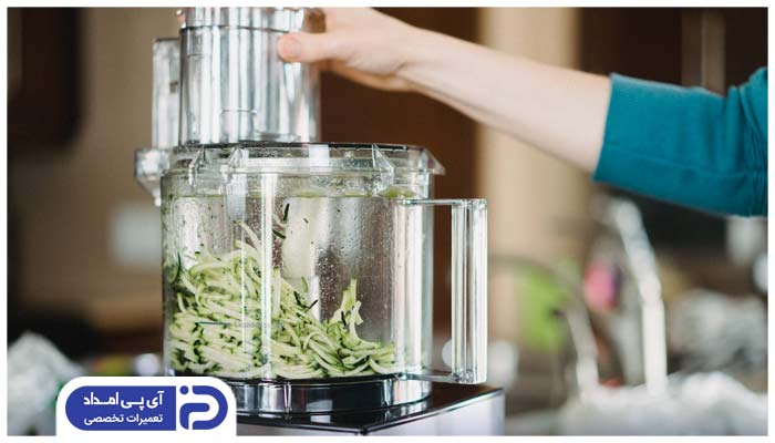 نحوه استفاده از همزن دستگاه غذاساز