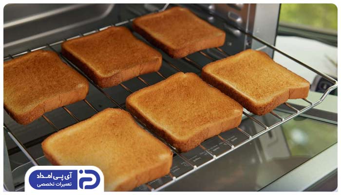 تست کردن نان ها با آون توستر (toast)